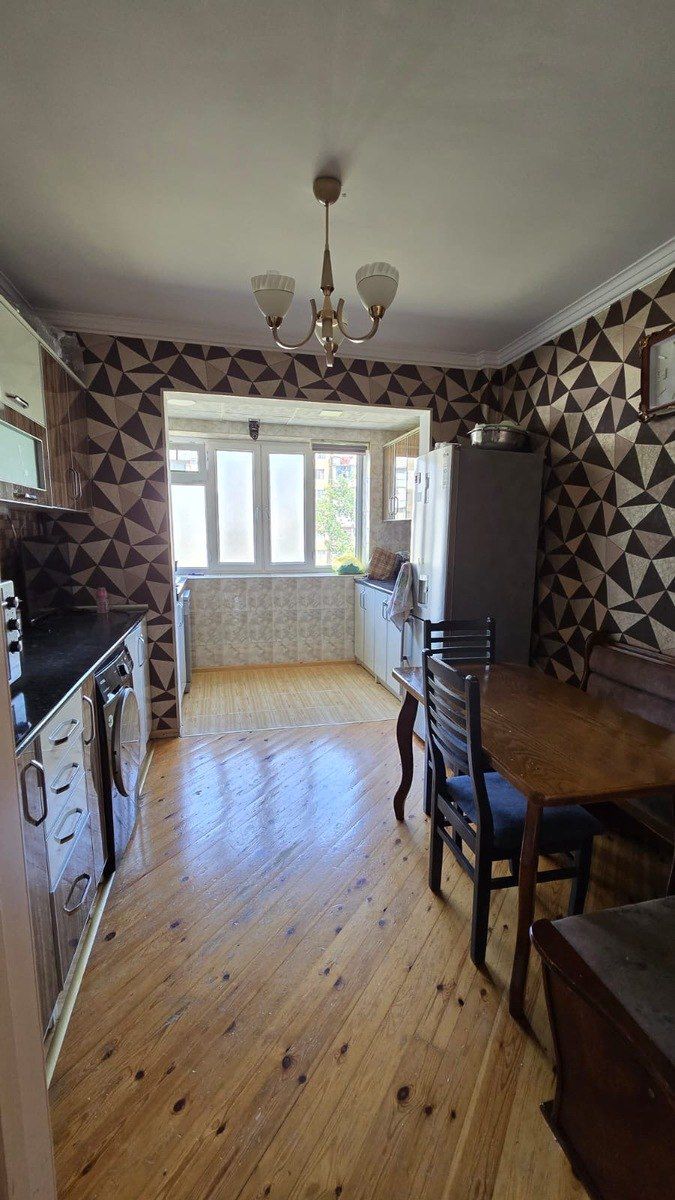Satılır 4 otaqlı köhnə tikili 100 m² — Mənzil, Bakı (5)