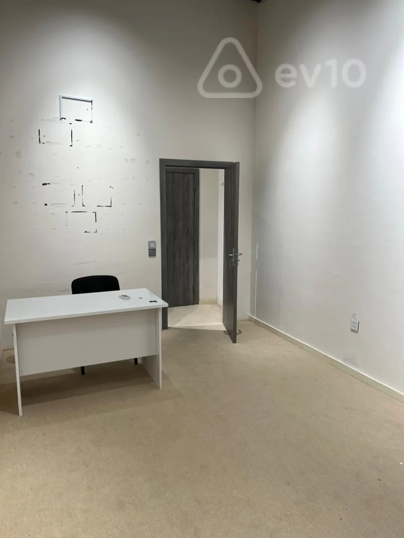 Ofis, 105 m², 8 noyabr k 23 — kirayə — Ofis, Bakı (4)