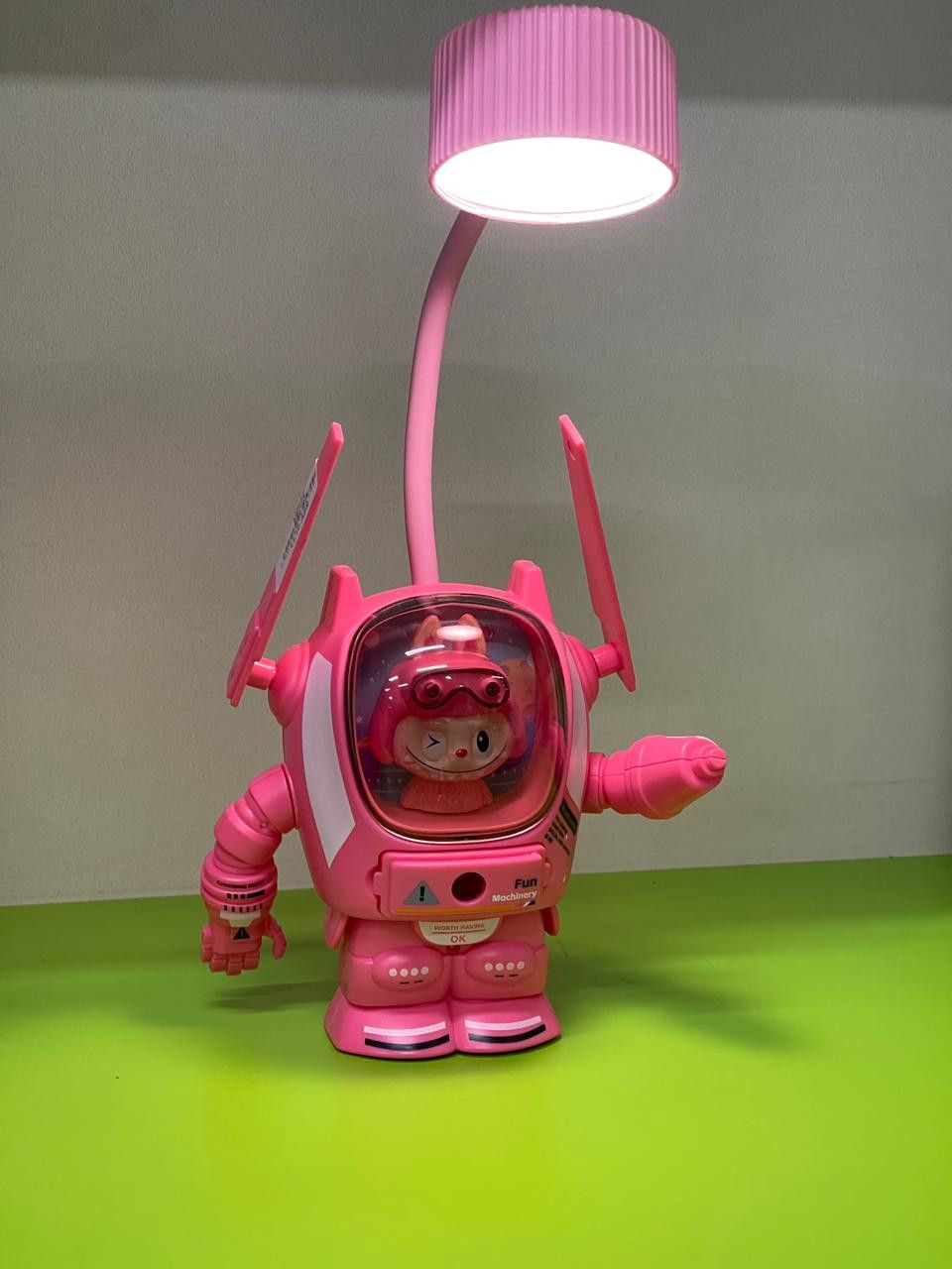 Uşaq lampası Robot, plastik, çəhrayı — Mallar, Bakı (3)