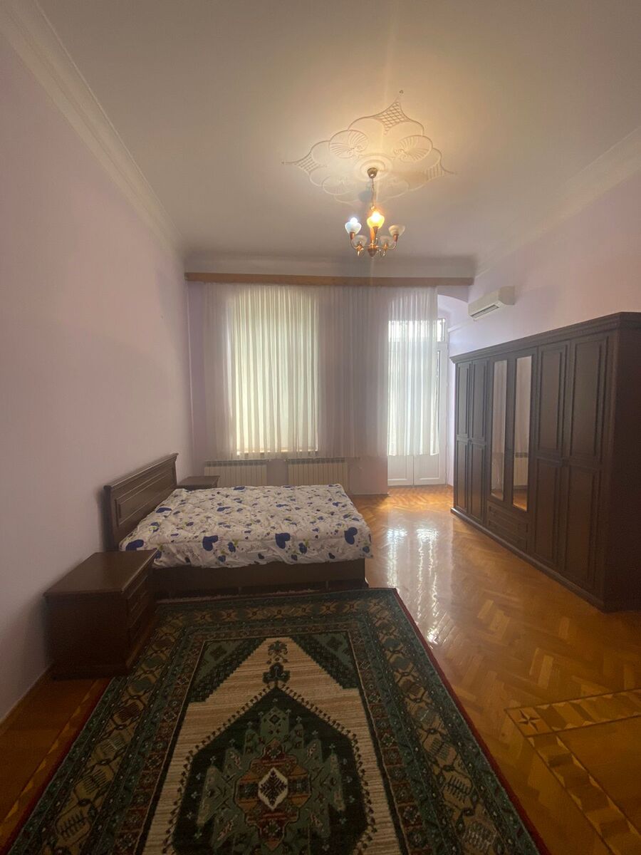 İcarəyə verilir 4 otaqlı köhnə tikili 120 m² — Mənzil, Bakı (3)