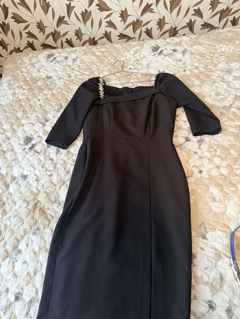 Tikilmə modeldi qaləm ətək eyinde oturusu cox gözeldi 38-40 razmere — 20 ₼ · Bakı · Axşam paltarları Tikilmə modeldi qaləm ətək eyinde oturusu cox gözeldi 38-40 razmere — Bakı