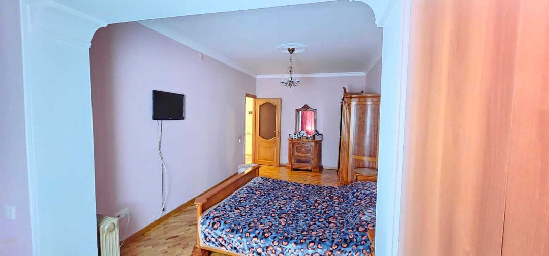 Satılır 4 otaqlı köhnə tikili 84 m² — Mənzil, Bakı (9)