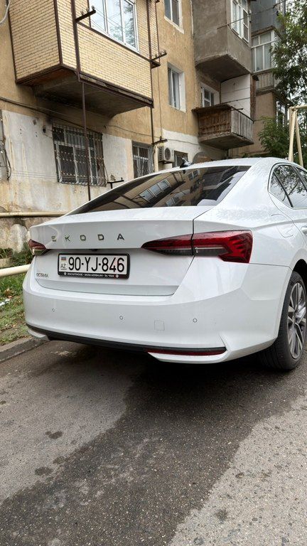 Skoda Octavia, 1.4 L, 13 kWh, 2024 il, 33 000 km 90-YJ-846 — Avtomobillər, Bakı (3)