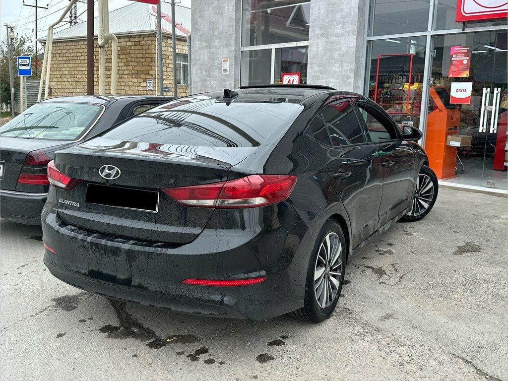 Hyundai Elantra, 2.0 L, 2017 il, 200 000 km — Avtomobillər, Bakı (5)
