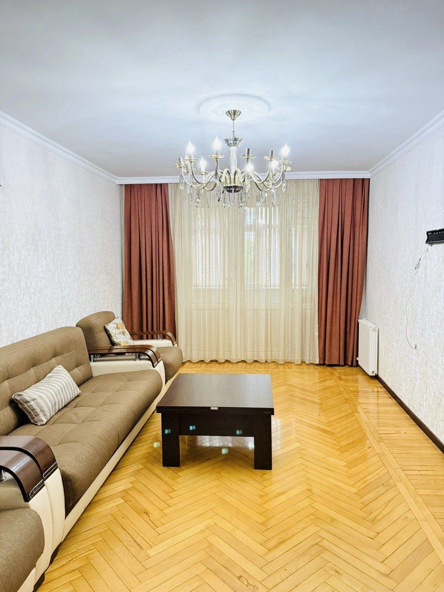 Satılır 3 otaqlı köhnə tikili 75 m² — Mənzil, Bakı (2)