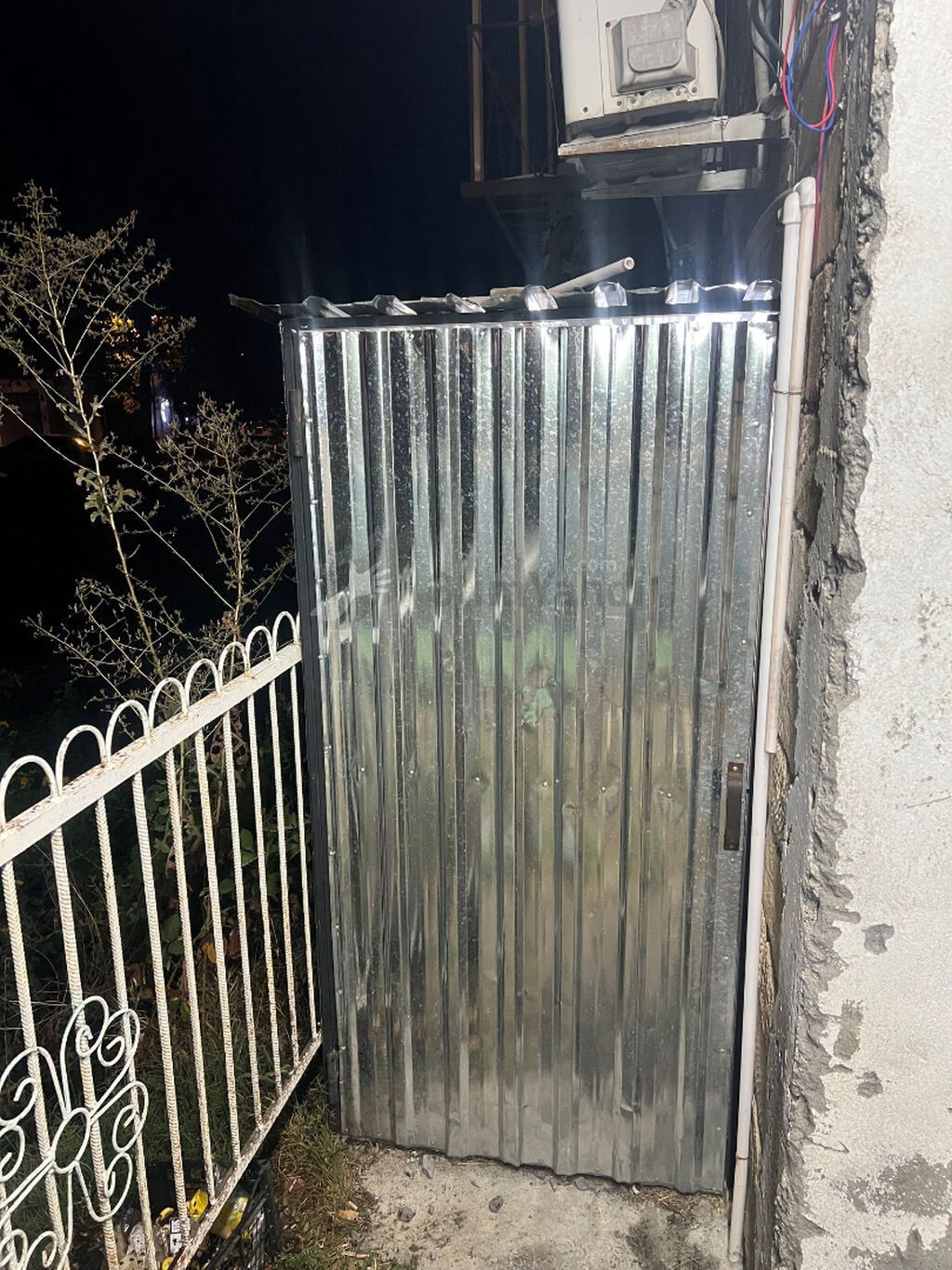 Çayxana ucun levazimatlar satilir baglandigi ucun deyerinden — Dondurma kamerası, Abşeron (7)