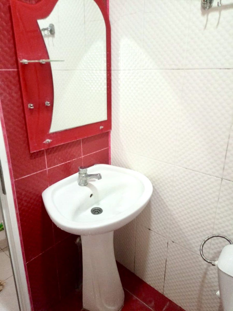 İcarəyə verilir 1 otaqlı köhnə tikili 35 m² — Mənzil, Bakı (8)