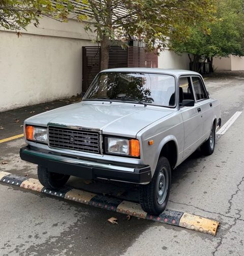 Lada (VAZ) 2107, 1.6 L, 2010 il, 84 000 km — 7 900 ₼ · Bakı · Avtomobillər Lada (VAZ) 2107, 1.6 L, 2010 il, 84 000 km — Bakı