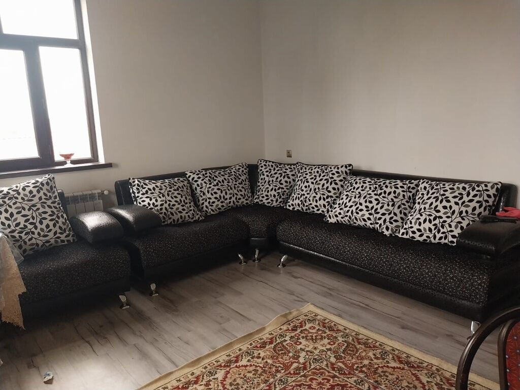 L‑şəkilli yumşaq künc dəsti və şüşə sehpadan ibarət qonaq otağı mebel — Qonaq otağı üçün, Xaçmaz (2)