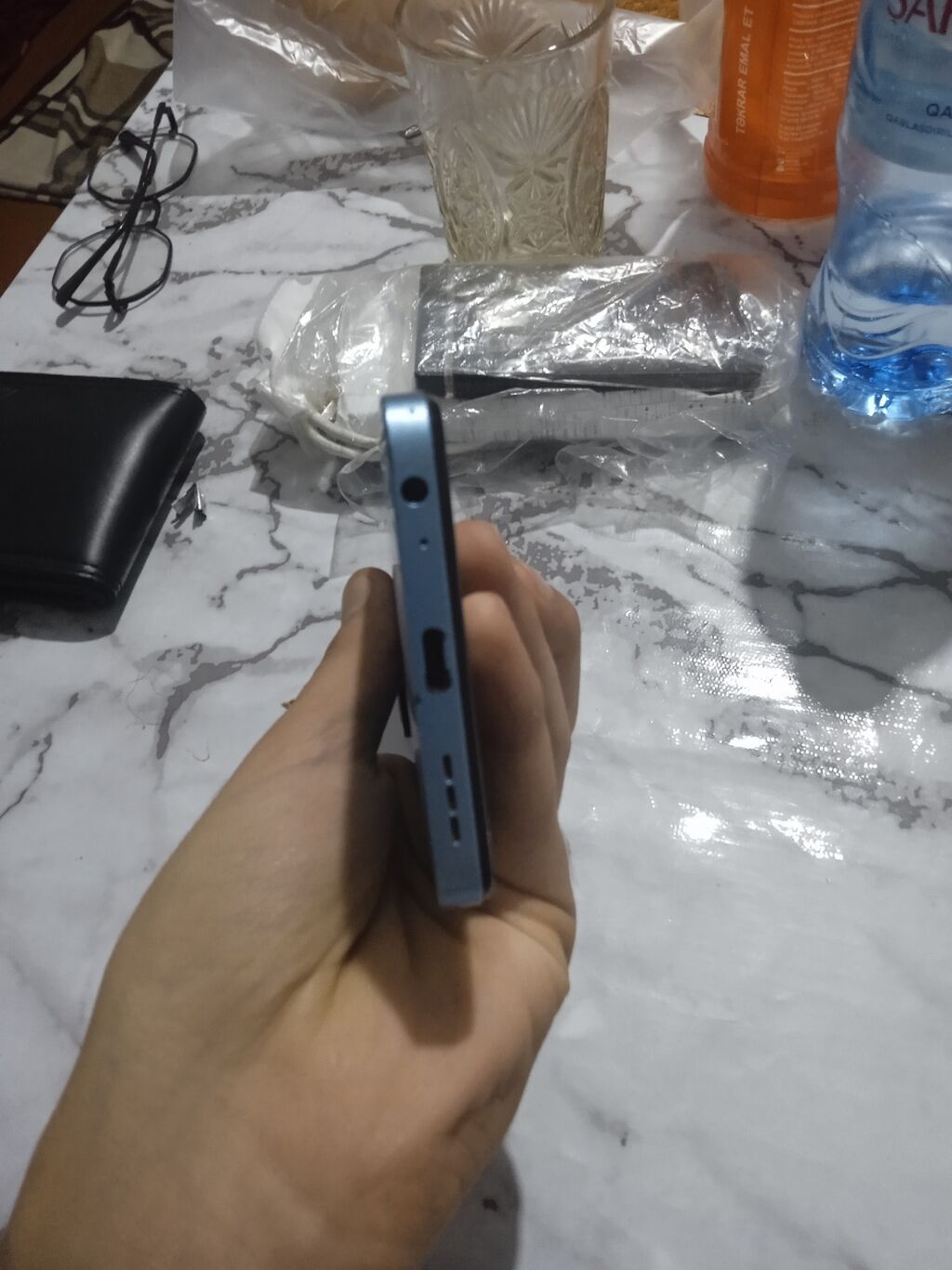 Infinix HOT 30i, 128 GB, rəng - Mavi, Sensor, Simsiz şarj, Face ID — Infinix, Bakı (4)