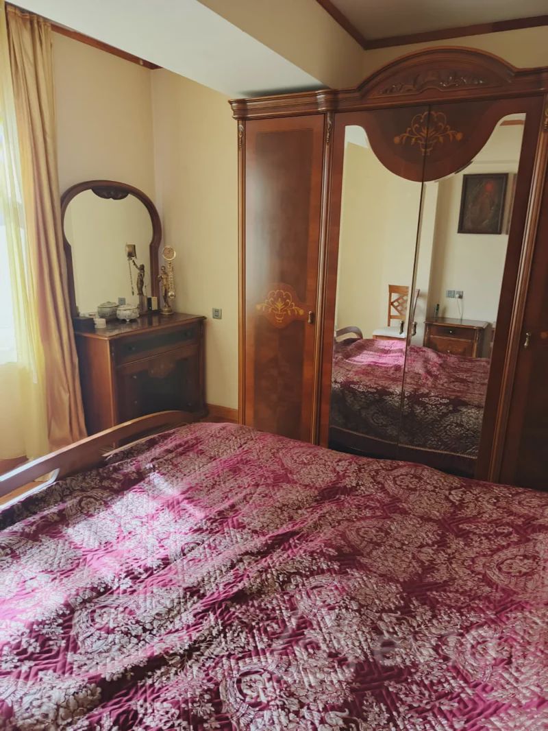 For sale: 3-room apartment (old building), 75 m² — Mənzil, Bakı (11)