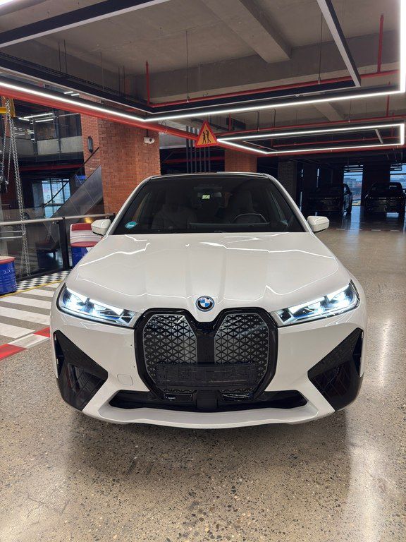 BMW iX, 105.2 kWh, 2023 il, 34 700 km — Avtomobillər, Bakı (8)