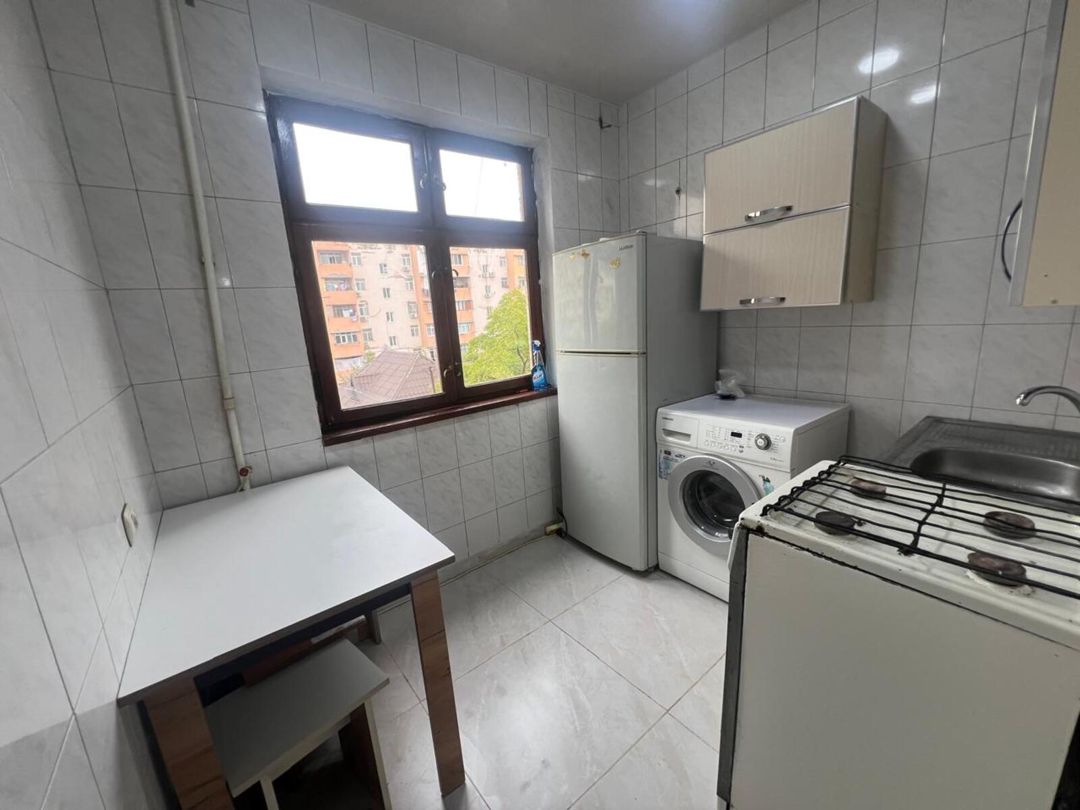 İcarəyə verilir 2 otaqlı köhnə tikili 48 m² — Mənzil, Bakı (9)