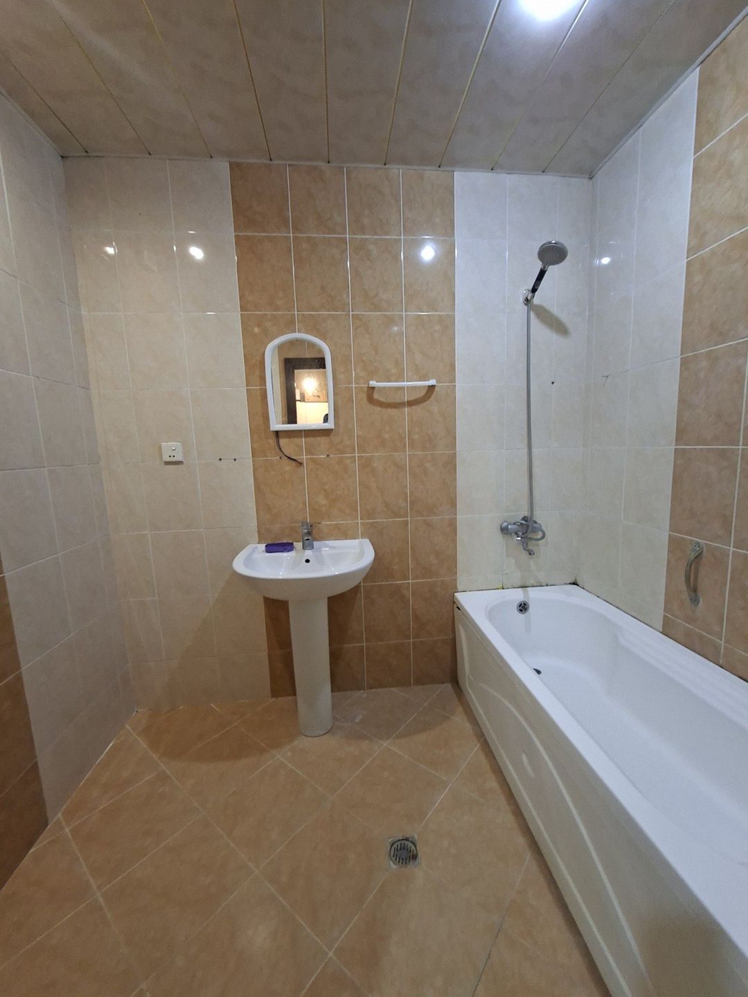 İcarəyə verilir 2 otaqlı yeni tikili 75 m² — Mənzil, Bakı (10)