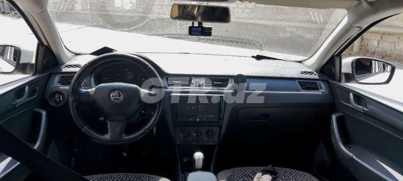 Skoda Rapid 1.6 L, 2014, 250 000 km — Avtomobillər, Bakı (4)