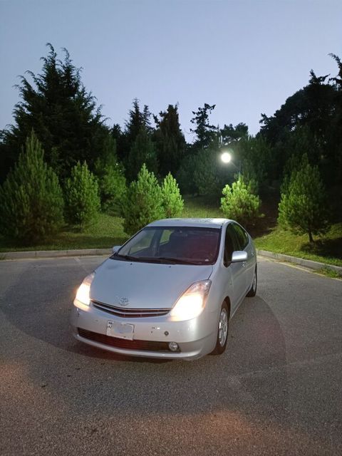 Toyota Prius, 1.5 L, 1.3 kWh, 2009 il, 399 000 km — 9 800 ₼ · Bakı · Avtomobillər Toyota Prius, 1.5 L, 1.3 kWh, 2009 il, 399 000 km — Bakı