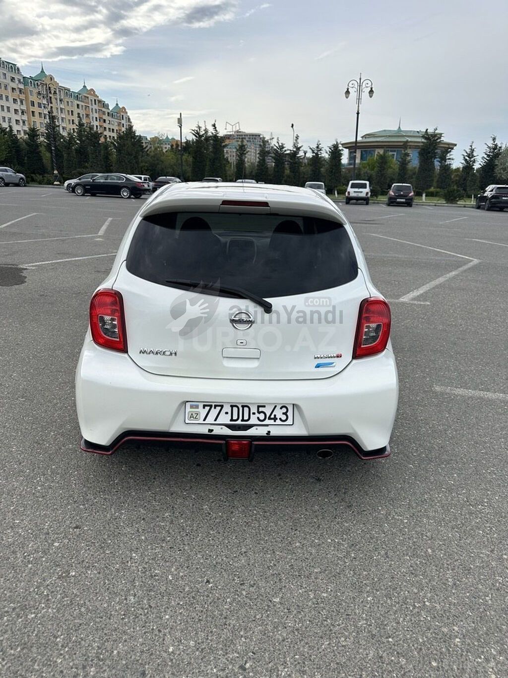 Nissan March: 1.2 l Hetçbek — Avtomobillər, Bakı (10)