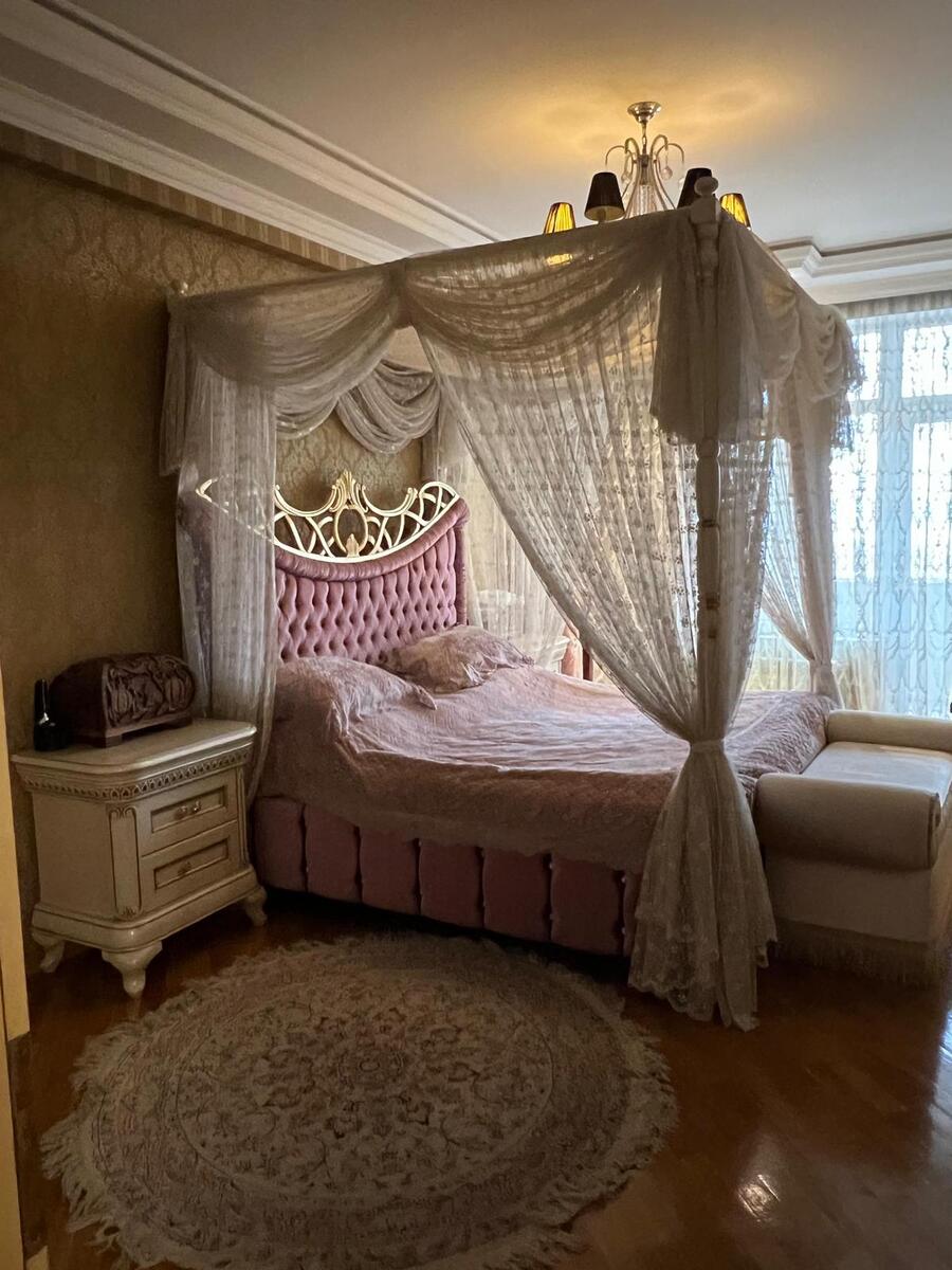 Satılır 5 otaqlı yeni tikili 240 m² — Mənzil, Bakı (9)