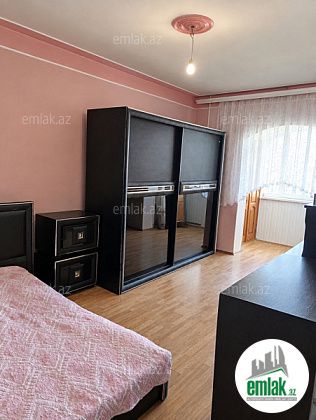 Satılır 3 otaqlı 80 m² köhnə tikili İnşaatçılar m — Mənzil (3)