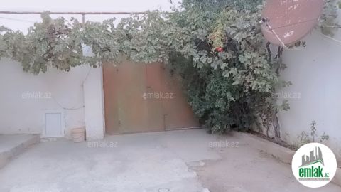 Satılır 4 otaqlı 150 m² həyət evi Bakı — 42 500 ₼ · Ev, villa Satılır 4 otaqlı 150 m² həyət evi Bakı