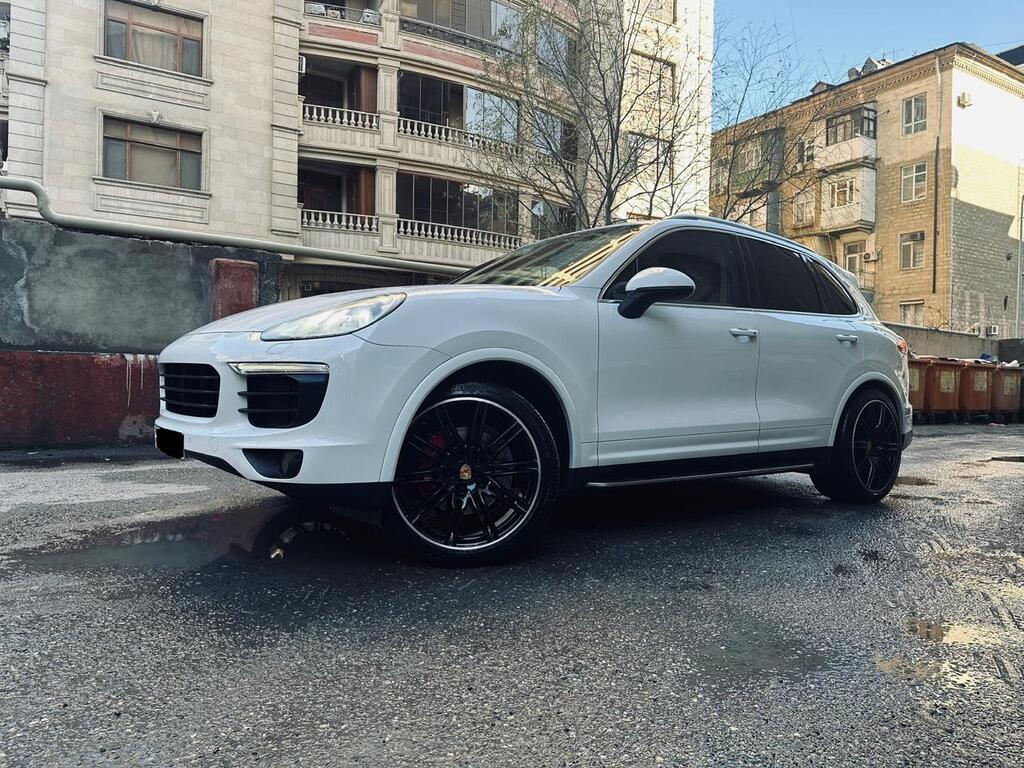Porsche Cayenne GTS, 3.6 L, 2016 il, 290 000 km — Avtomobillər, Bakı (4)