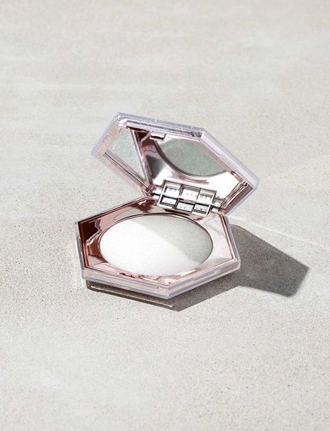 Haylayter Fenty Beauty By Rihanna Diamond Bomb (How Many Carats) 8 q - Zarif Beauty Store 000218 — 17.52 ₼ · Bakı · Mallar Haylayter Fenty Beauty By Rihanna Diamond Bomb (How Many Carats) 8 q - Zarif Beauty Store 000218 — Bakı