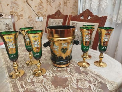 Qədəhlər, rəng - Qızılı, Şüşə — 240 ₼ · Gəncə · Süfrə qabı Qədəhlər, rəng - Qızılı, Şüşə — Gəncə