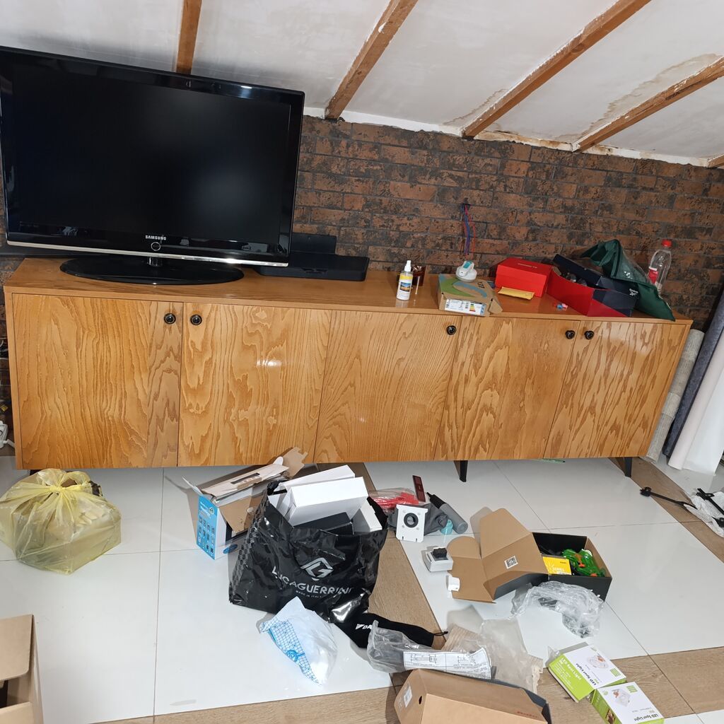 İşlənmiş, TV stend — Qonaq otağı üçün, Digah (3)