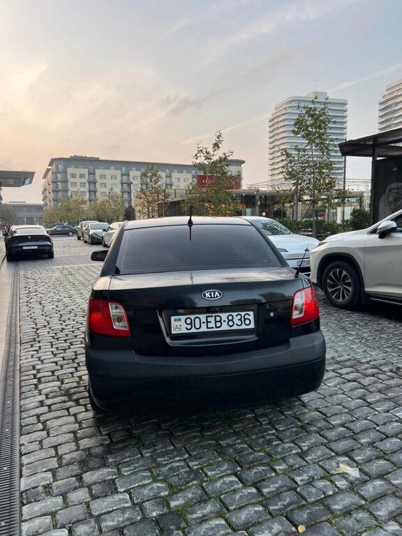 Kia Rio, 1.4 L, 2009 il, 300 000 km 90-EB-836 — Avtomobillər, Bakı (8)