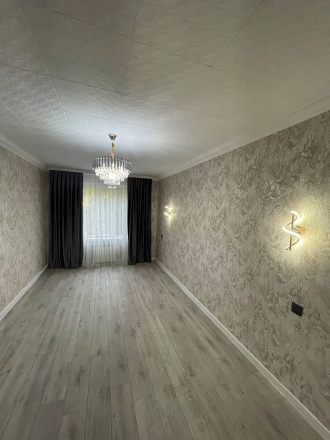 Satılır 3 otaqlı köhnə tikili 65 m² — Bakı