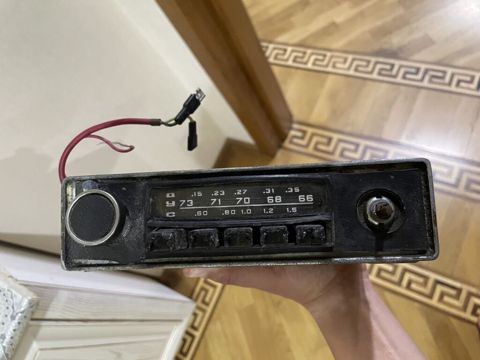 Retro avtomobil radiosu — Ssri istehsalı A-271 - Model: A-271 — Bakı