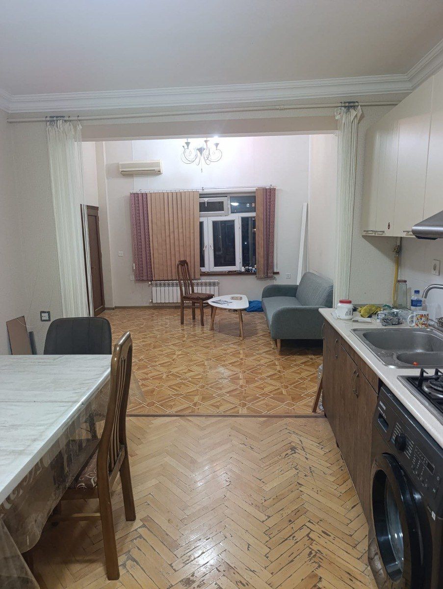 İcarəyə verilir 2 otaqlı köhnə tikili 70 m² — Mənzil, Bakı (2)