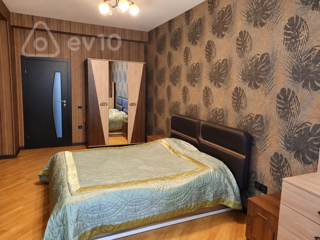 3 otaqlı mənzil, 140 m², Azər Əliyev küçəsi — kirayə — Mənzil, Bakı (7)