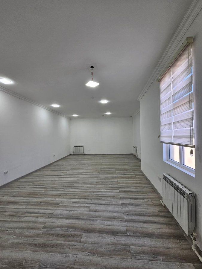 Ofis icarəyə verilir, 30 m², Xətai rayon,Babək prospektində, Bakı — Ofis, Bakı (7)