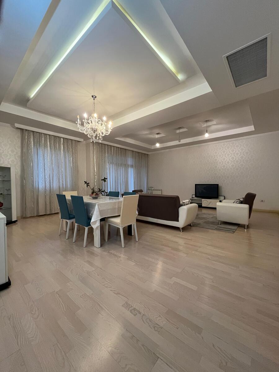 İcarəyə verilir 4 otaqlı yeni tikili 240 m² — Mənzil, Bakı (2)