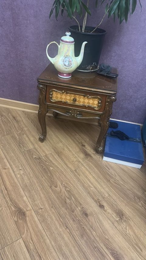 Klassik üslubda ağacdan hazırlanmış şkaf/komod – zərif oyma detallar — 170 ₼ · Xırdalan · Komodlar və tumbalı Klassik üslubda ağacdan hazırlanmış şkaf/komod – zərif oyma detallar — Xırdalan