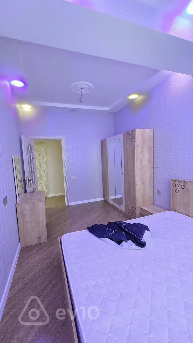 3 otaqlı mənzil, 85 m², İnşaatçılar metrosunun üstü — Mənzil, Bakı (11)