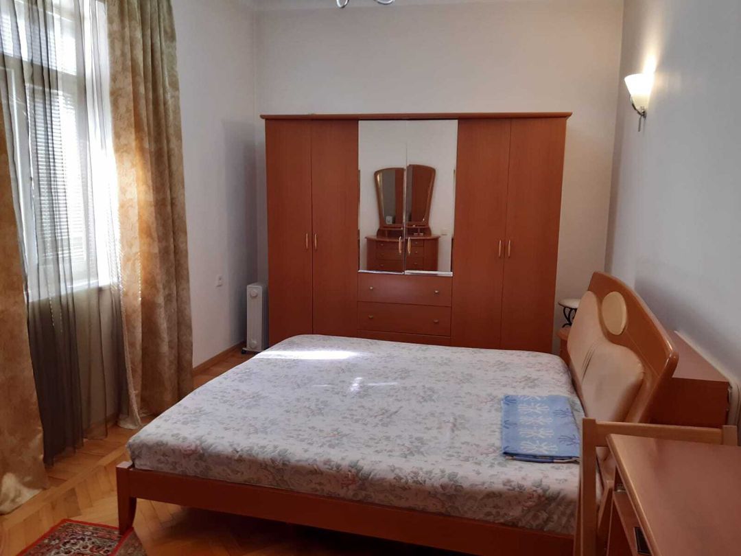 Satılır 4 otaqlı köhnə tikili 106 m² — Mənzil, Bakı (7)