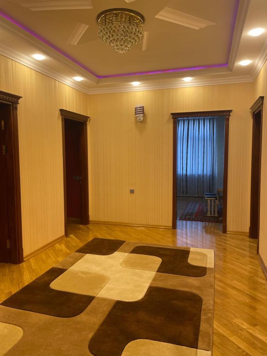 İcarəyə verilir 3 otaqlı yeni tikili 140 m² — Mənzil, Bakı (11)