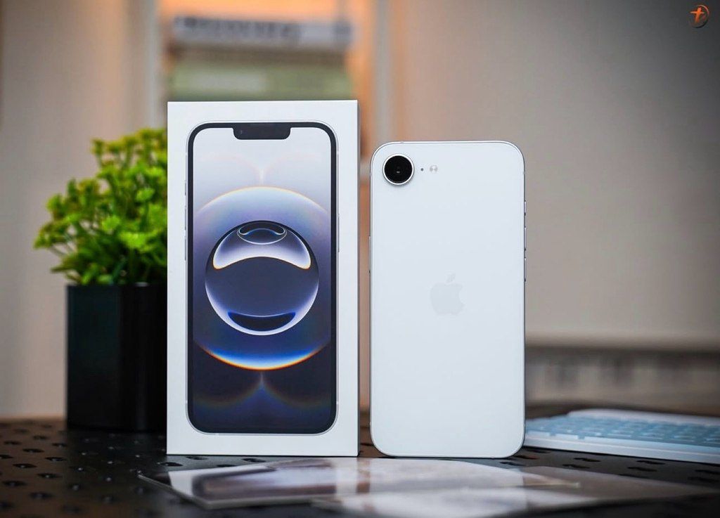 Apple iPhone 16e White 128GB/8GB — Smartfonlar, Bakı (2)