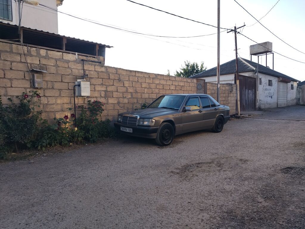 Mercedes-Benz 190 (W201): 2 l Sedan — Avtomobillər, Bakı (6)