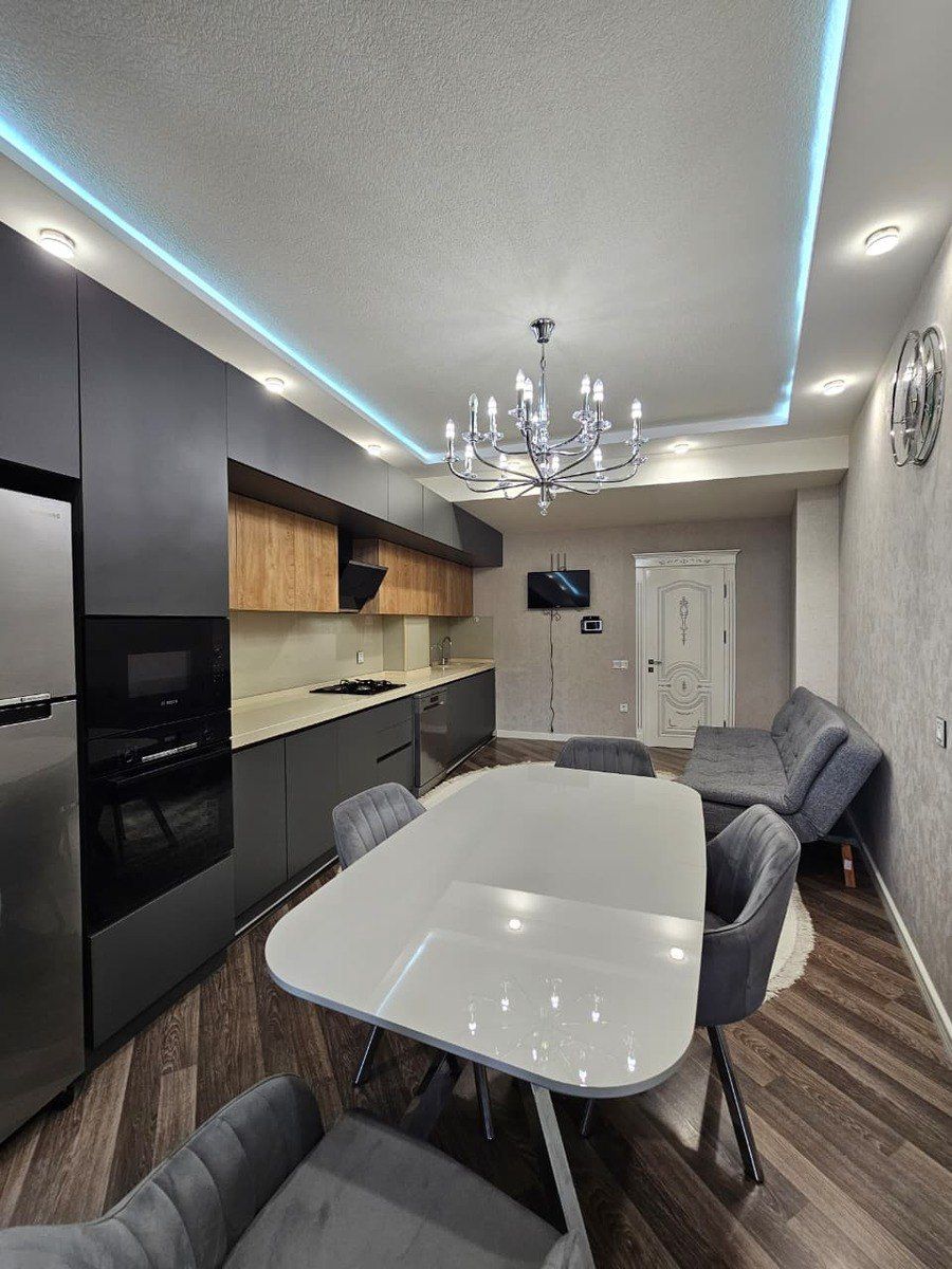 Satılır 4 otaqlı yeni tikili 200 m² — Mənzil, Bakı (11)