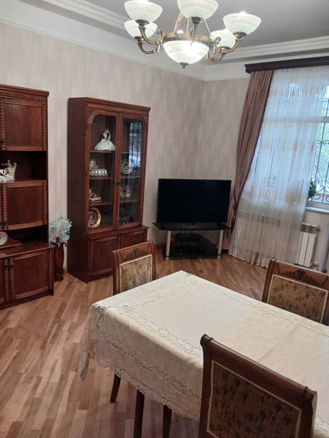 Satılır 3 otaqlı köhnə tikili 80 m² — 320 000 ₼ · Bakı · Mənzil Satılır 3 otaqlı köhnə tikili 80 m² — Bakı