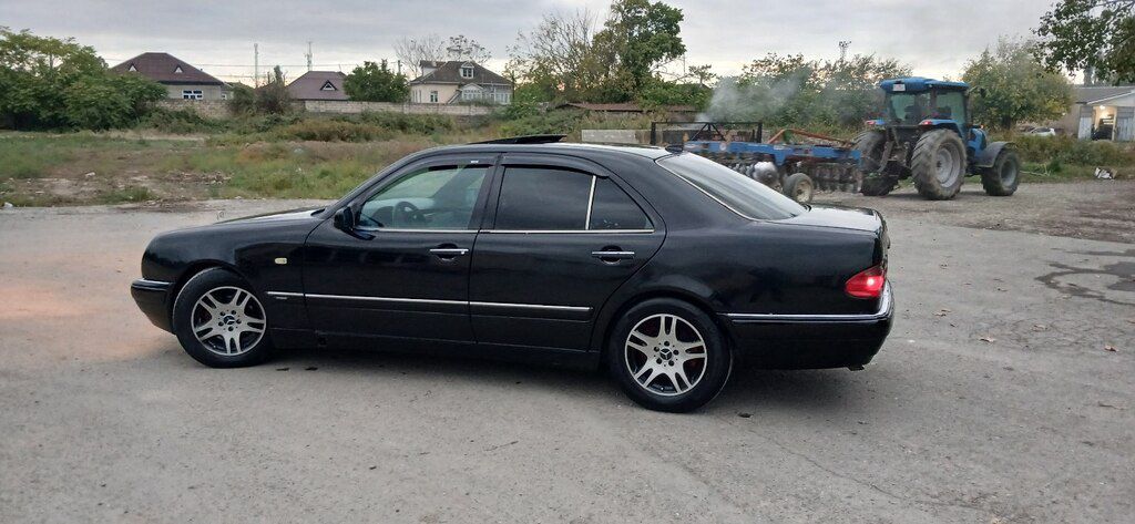 Mercedes E 230, 2.3 L, 1997 il, 620 200 km — Avtomobillər, Xudat (3)