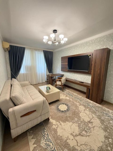 İcarəyə verilir 2 otaqlı köhnə tikili 55 m² — Bakı