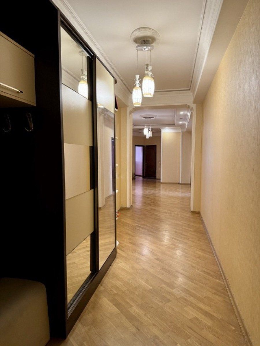 Satılır 4 otaqlı yeni tikili 180 m² — Mənzil, Bakı (7)