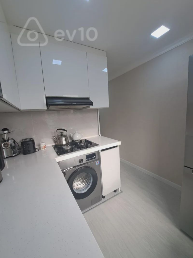 For sale: 3-room apartment (old building), 70 m² — Mənzil, Bakı (10)