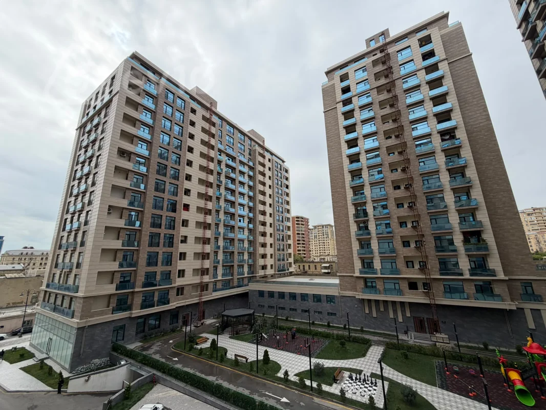 3 otaqlı mənzil, 175 m², Rəsul rza küçəsi — Bakı