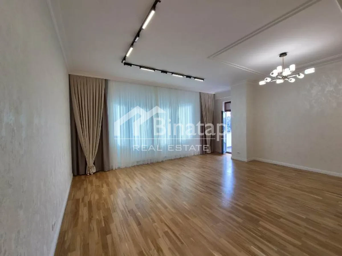 Satılır 3 otaqlı yeni tikili 153 m², 28 May metrosu, Nəsimi rayonu — Bakı