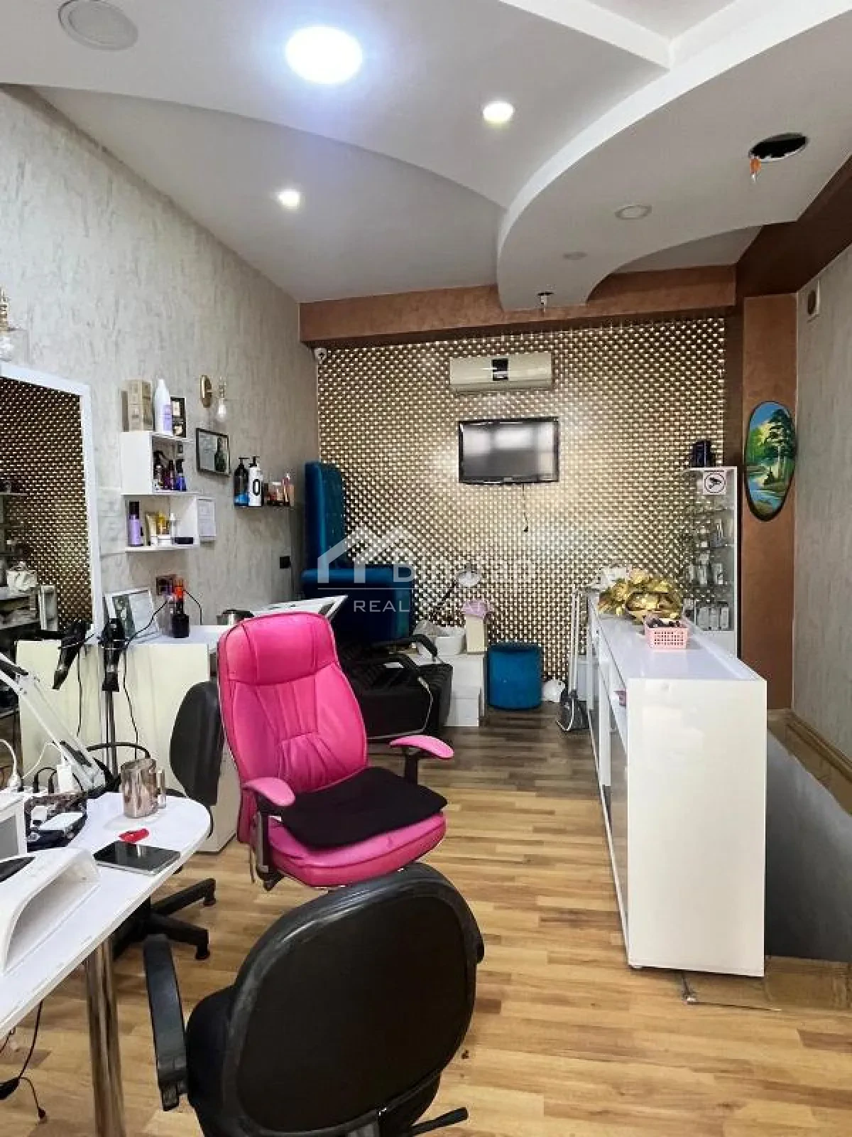 Satılır obyekt 50 m², İnşaatçılar metrosu, Yasamal rayonu — 158 000 ₼ · Bakı · Əmlak Satılır obyekt 50 m², İnşaatçılar metrosu, Yasamal rayonu — Bakı